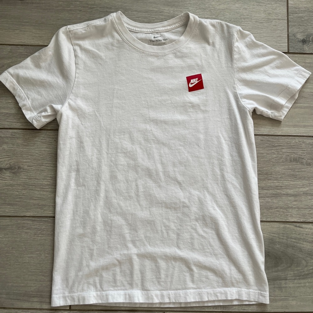 Nike T-shirt